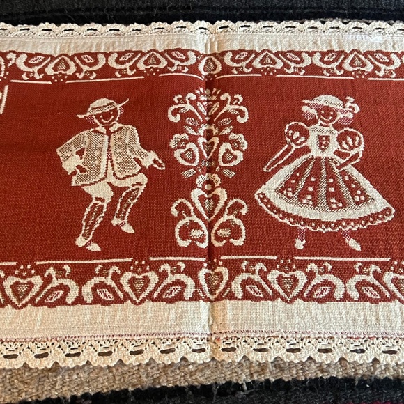 Kitchen German Placemat In Rustic Red And Cream Trimmed In Lace